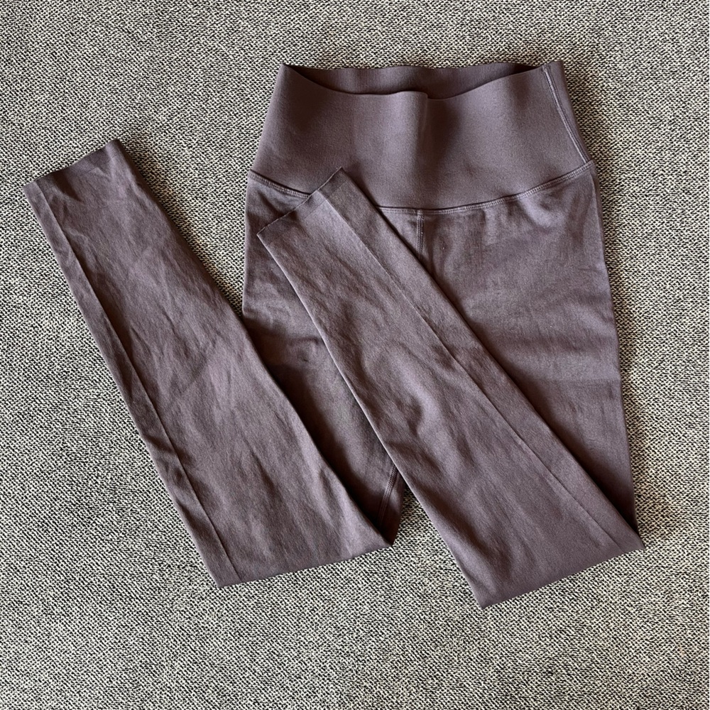 Fabletics SculptKnit Leggings in Dark Taupe